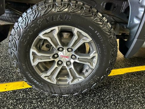 Used 2024 GMC Sierra 1500 Pro w/ Graphite Edition AWD/4WD image 12