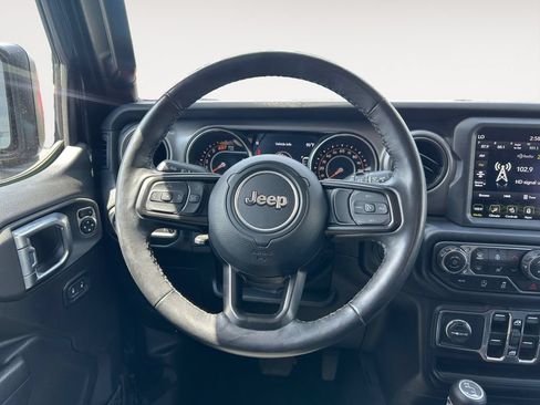 Used 2023 Jeep Wrangler Unlimited Sport AWD/4WD image 12
