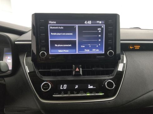 Used 2022 Toyota Corolla LE FWD image 25