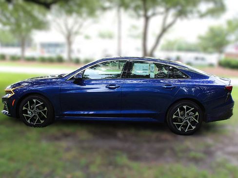 New 2025 Kia K5 EX image 13