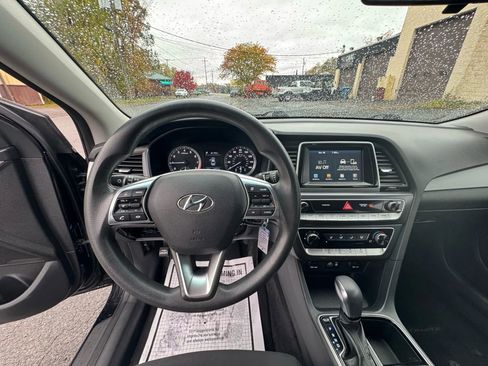 Used 2018 Hyundai Sonata SE image 16