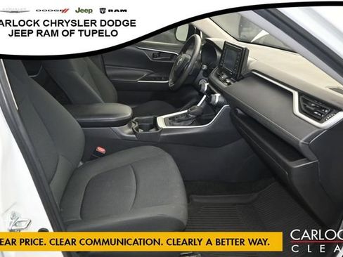 Used 2021 Toyota RAV4 LE AWD/4WD image 33