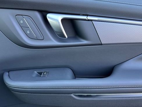 New 2026 GMC Terrain Elevation w/ Elevation Premium Package image 21