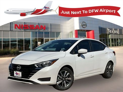 New 2025 Nissan Versa SV w/ Trunk Package image 1