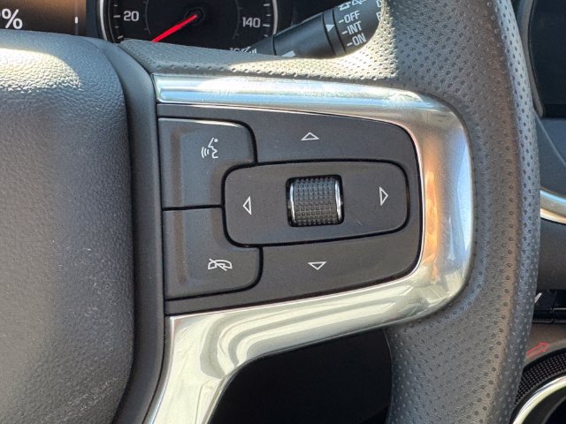 New 2026 Chevrolet Blazer LT w/ LPO, Black Sport Package FWD image 17