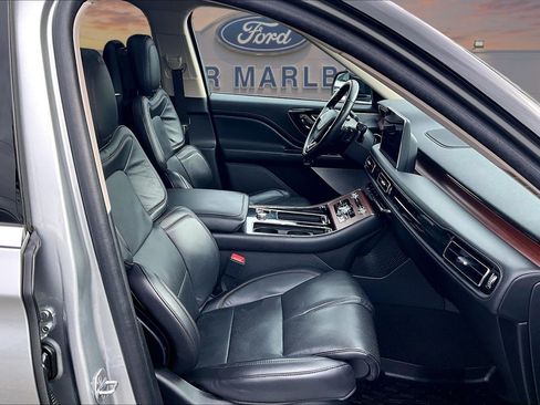 Used 2023 Lincoln Aviator Grand Touring w/ Equipment Group 301A AWD/4WD image 7