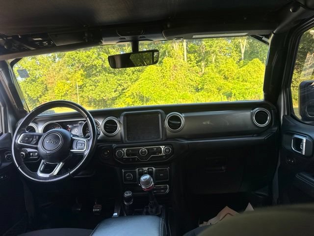 Used 2020 Jeep Wrangler Unlimited Sahara AWD/4WD image 13