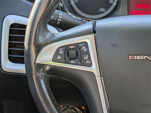 Used 2017 GMC Terrain Denali image 17