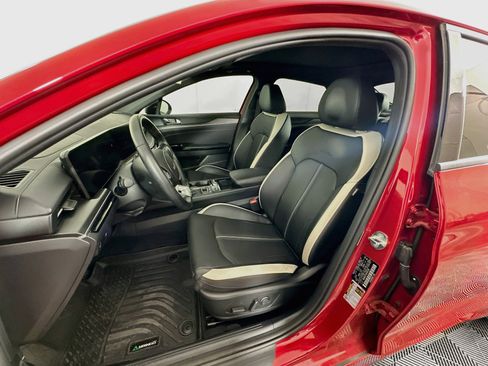 Used 2025 Kia K5 GT-Line w/ GT-Line Premium Package FWD image 13