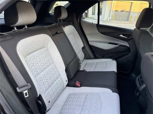Used 2022 Chevrolet Equinox LS w/ LS Convenience Package image 9