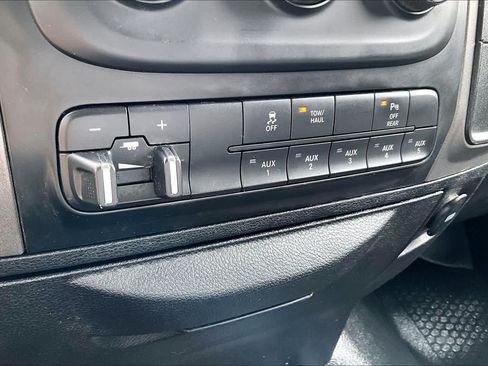 Used 2018 RAM 2500 Tradesman w/ Snow Chief Group AWD/4WD image 34