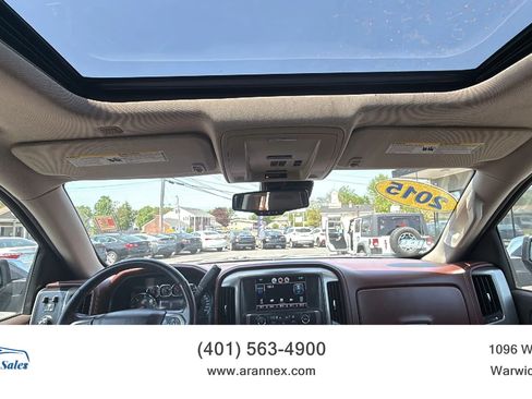Used 2015 Chevrolet Silverado 1500 High Country w/ High Country Premium Package AWD/4WD image 21