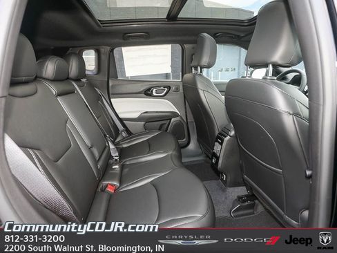 New 2025 Jeep Compass Limited w/ Sun & Sound Group image 19