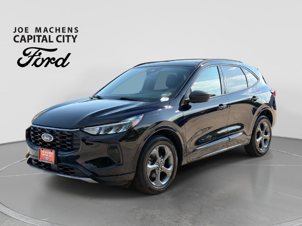 Used 2024 Ford Escape ST-Line w/ Tech Pack #1 AWD/4WD image 9