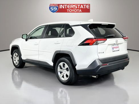 Used 2023 Toyota RAV4 LE AWD/4WD image 5