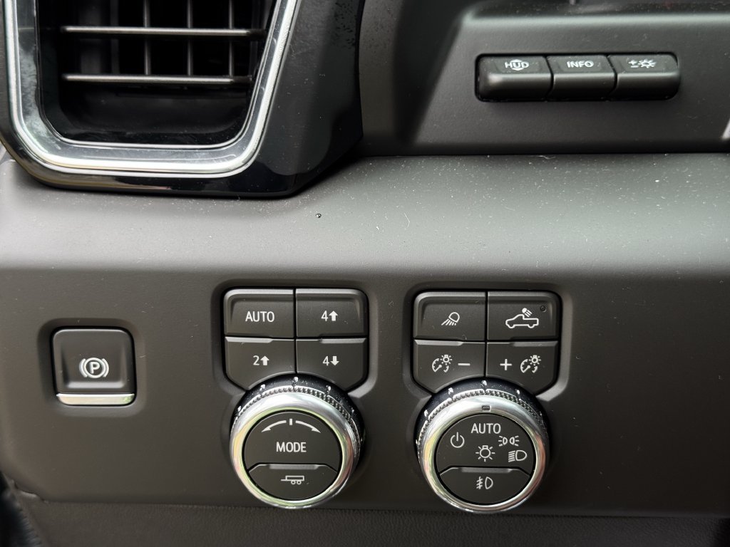 Used 2026 GMC Sierra 1500 Denali Ultimate AWD/4WD image 23