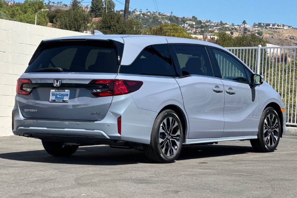 New 2027 Honda Odyssey Elite image 8