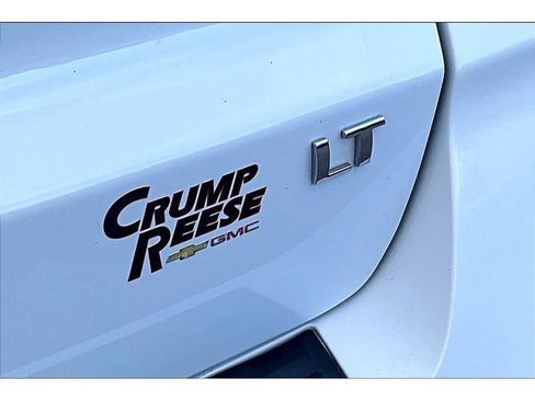 Used 2017 Chevrolet Traverse LT image 23