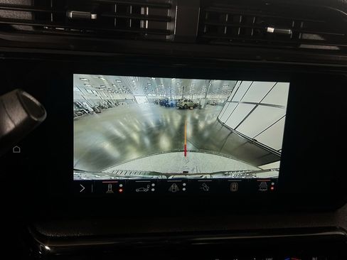 Used 2024 GMC Sierra 3500 AT4 w/ AT4 Premium Plus Package image 23