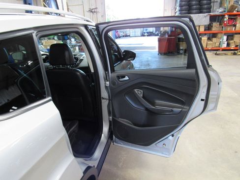Used 2017 Ford Escape Titanium w/ Equipment Group 301A AWD/4WD image 26