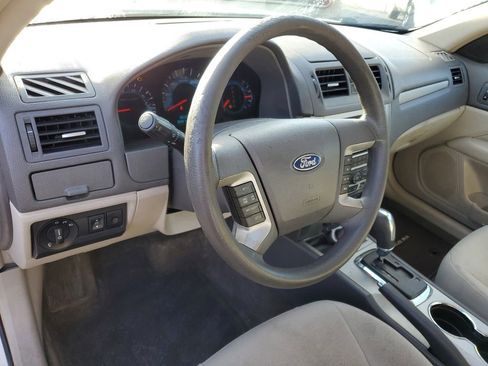 Used 2010 Ford Fusion SE image 8
