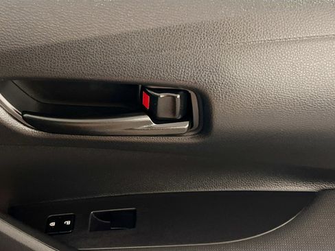 Used 2024 Toyota Corolla LE image 31