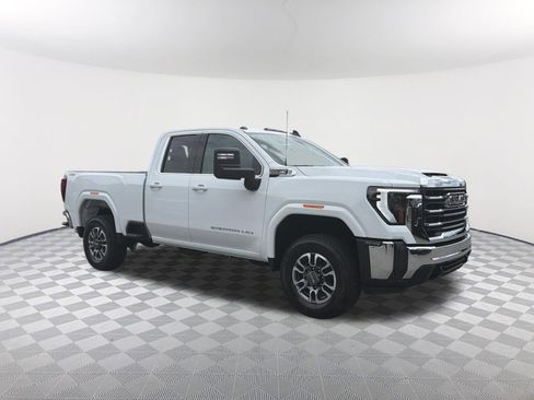New 2026 GMC Sierra 2500 SLE w/ Preferred Package AWD/4WD image 8