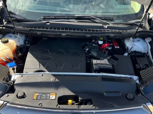 Used 2018 Ford Edge SEL w/ Equipment Group 201A image 36