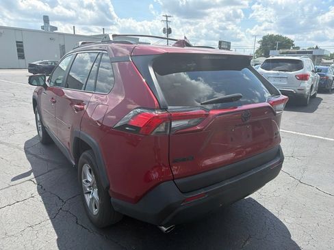 Used 2024 Toyota RAV4 XLE AWD/4WD image 8