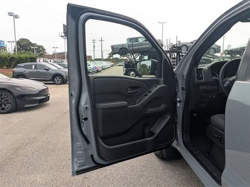 New 2026 Nissan Frontier SV image 11