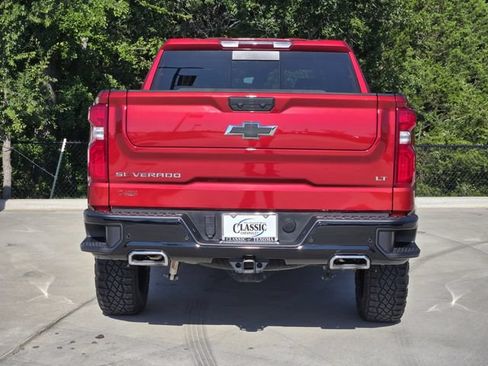 Used 2025 Chevrolet Silverado 1500 LT Trail Boss w/ LT Trail Boss Premium Package AWD/4WD image 7