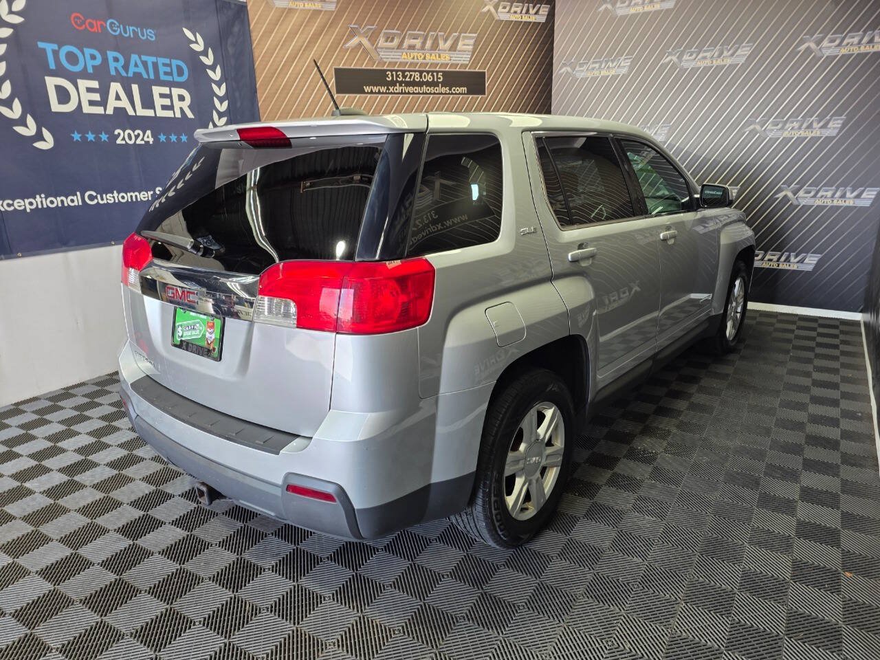 Used 2015 GMC Terrain SLE FWD image 15