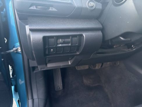 Used 2019 Subaru Impreza 2.0i AWD/4WD image 31