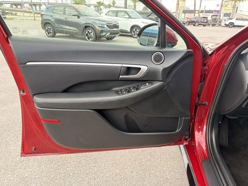 Used 2025 Hyundai Sonata SEL FWD image 19