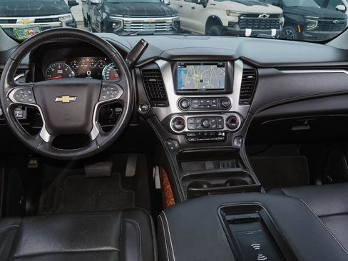Used 2018 Chevrolet Tahoe Premier AWD/4WD image 12