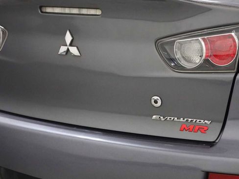 Used 2011 Mitsubishi Lancer Evolution MR image 8