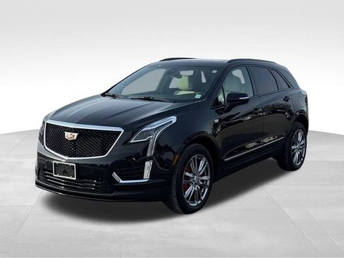 Certified 2025 Cadillac XT5 Sportv w/ LPO, Floor Liner Package image 1