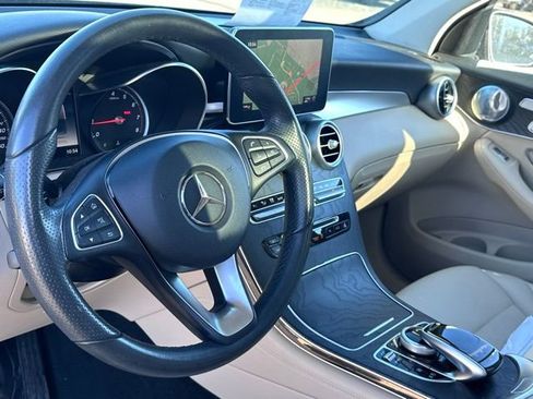 Certified 2018 Mercedes-Benz GLC 300 4MATIC image 9
