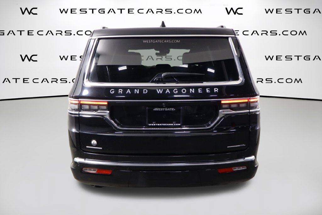 Used 2023 Jeep Grand Wagoneer L Series II w/ Premium Group II AWD/4WD image 4