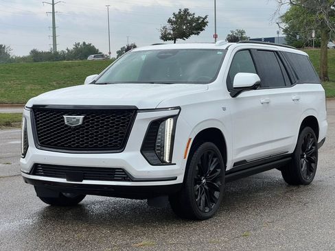 Used 2025 Cadillac Escalade Sport Platinum w/ LPO, ONYX Package AWD/4WD image 51