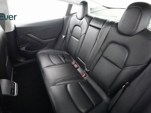 Used 2020 Tesla Model 3 Standard Range image 8
