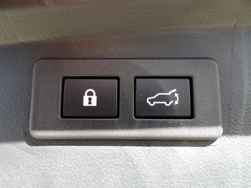 Used 2025 Subaru Outback Limited AWD/4WD image 27