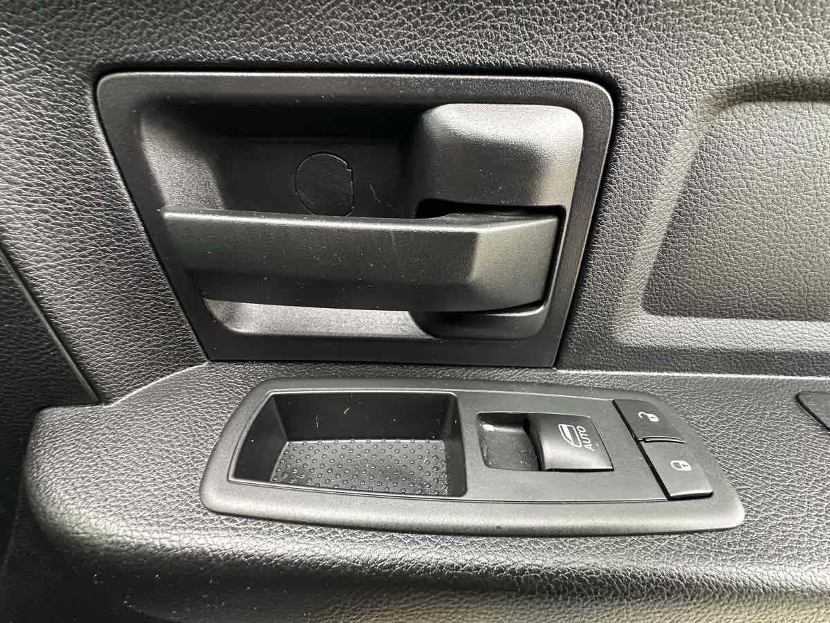 Used 2017 RAM 1500 Express AWD/4WD image 28