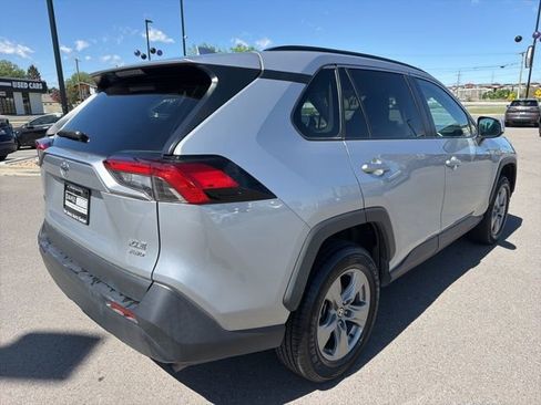 Used 2024 Toyota RAV4 XLE AWD/4WD image 9