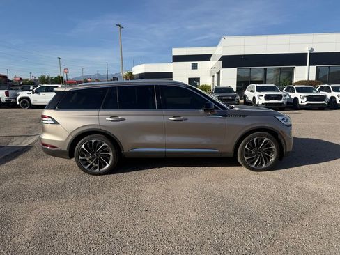 Used 2021 Lincoln Aviator Reserve w/ Equipment Group 202A image 4