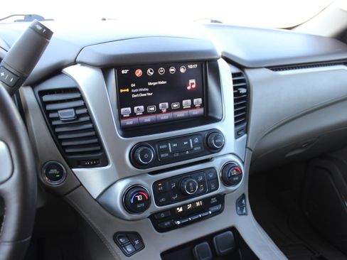 Used 2016 GMC Yukon XL SLT w/ Open Road Package AWD/4WD image 8
