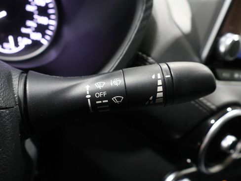 Used 2024 Nissan Sentra SV image 35