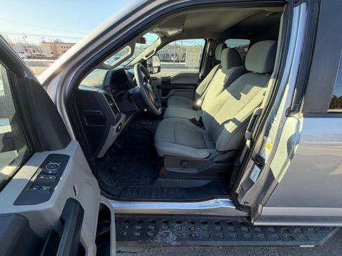 Used 2022 Ford F250 XL w/ Power Equipment Group image 24