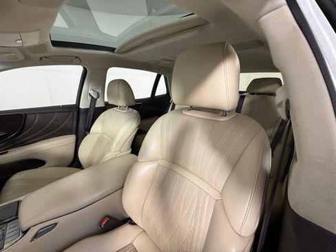 Used 2018 Lexus LS 500 w/ Interior Upgrade Package RWD image 15