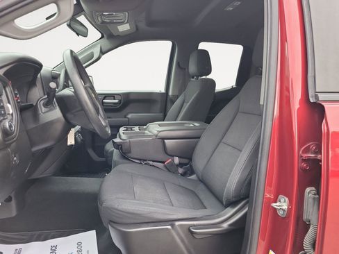 Used 2020 Chevrolet Silverado 1500 Custom w/ Custom Value Package image 10